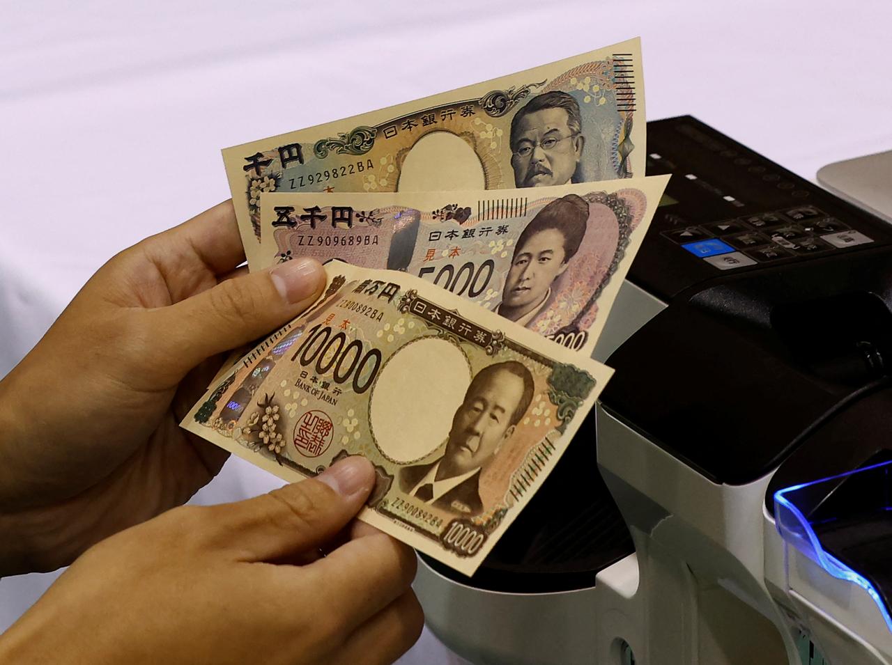 伊藤忠と丸紅はかつて同じ会社だった。「日本初商社」の創業者は