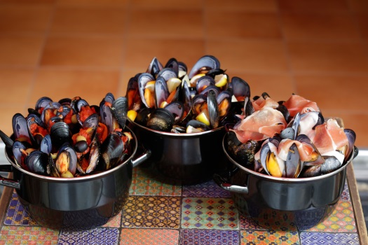 本場ヨーロッパスタイル 山盛りムール貝を都心で堪能 Mashing Up