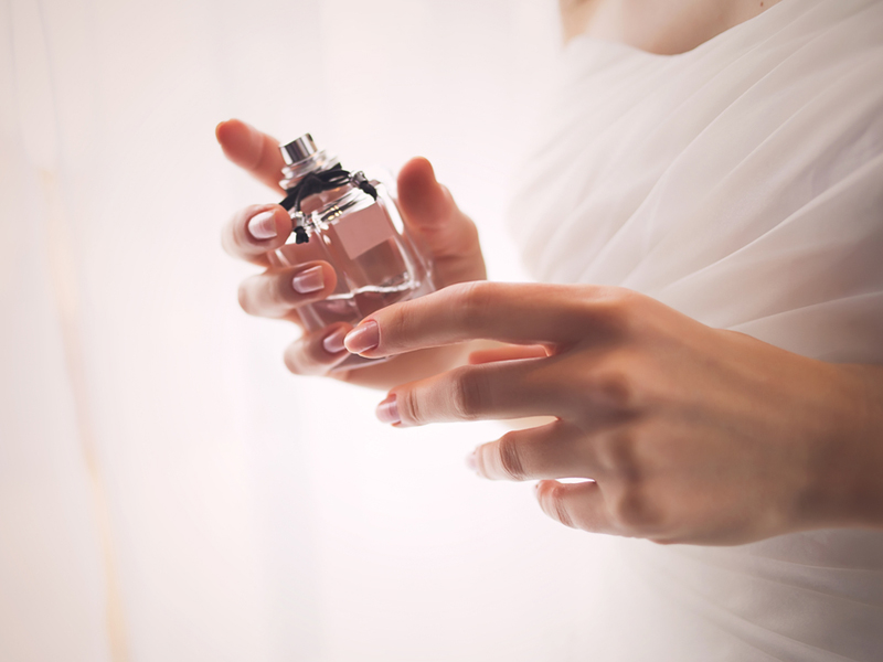 香水をつけない女に未来はない パリジェンヌの愛用ブランド Mashing Up