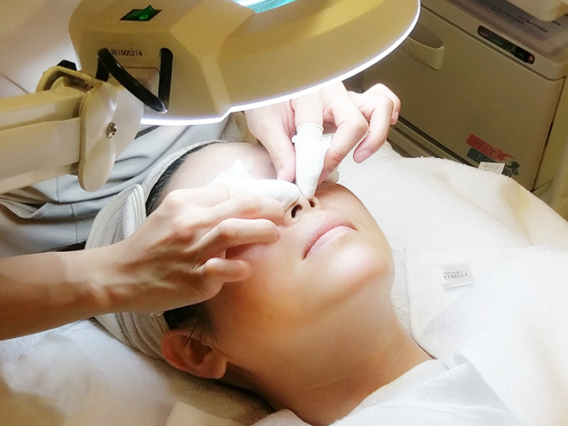 イチゴ鼻の悩み 無駄な抵抗はやめてゴッドフィンガーに委ねる Mashing Up