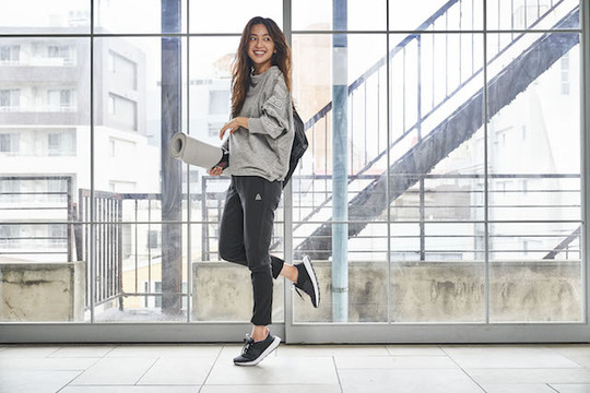 歩くだけで きゅっ ボディラインを美しくするリーボックの新作 Mashing Up