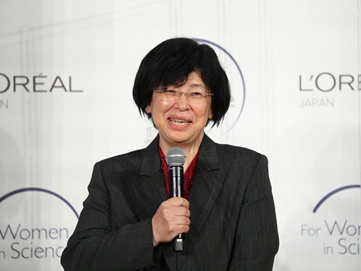 「2021年度 ロレアル-ユネスコ女性科学賞」を受賞した野崎京子さん
