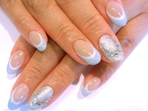 好感度up間違いなし ワンランク上のコンサバデザイン 週刊ネイル By ネイディーンネイルズ Mashing Up