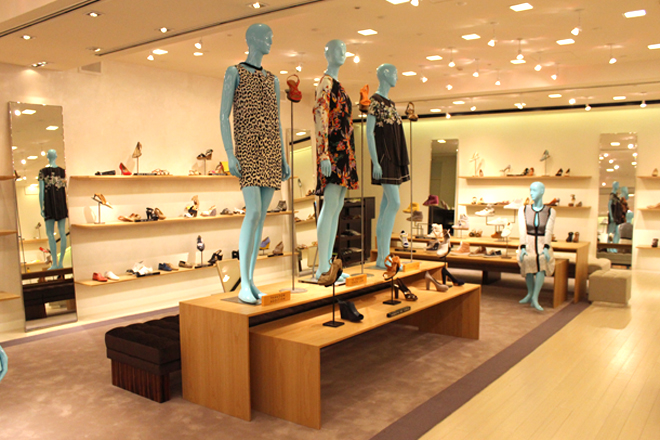 130306_BARNEYS_NY02.jpg