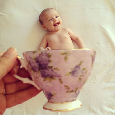 130605_babymugging01.jpg