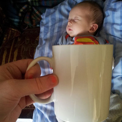 130605_babymugging03.jpg
