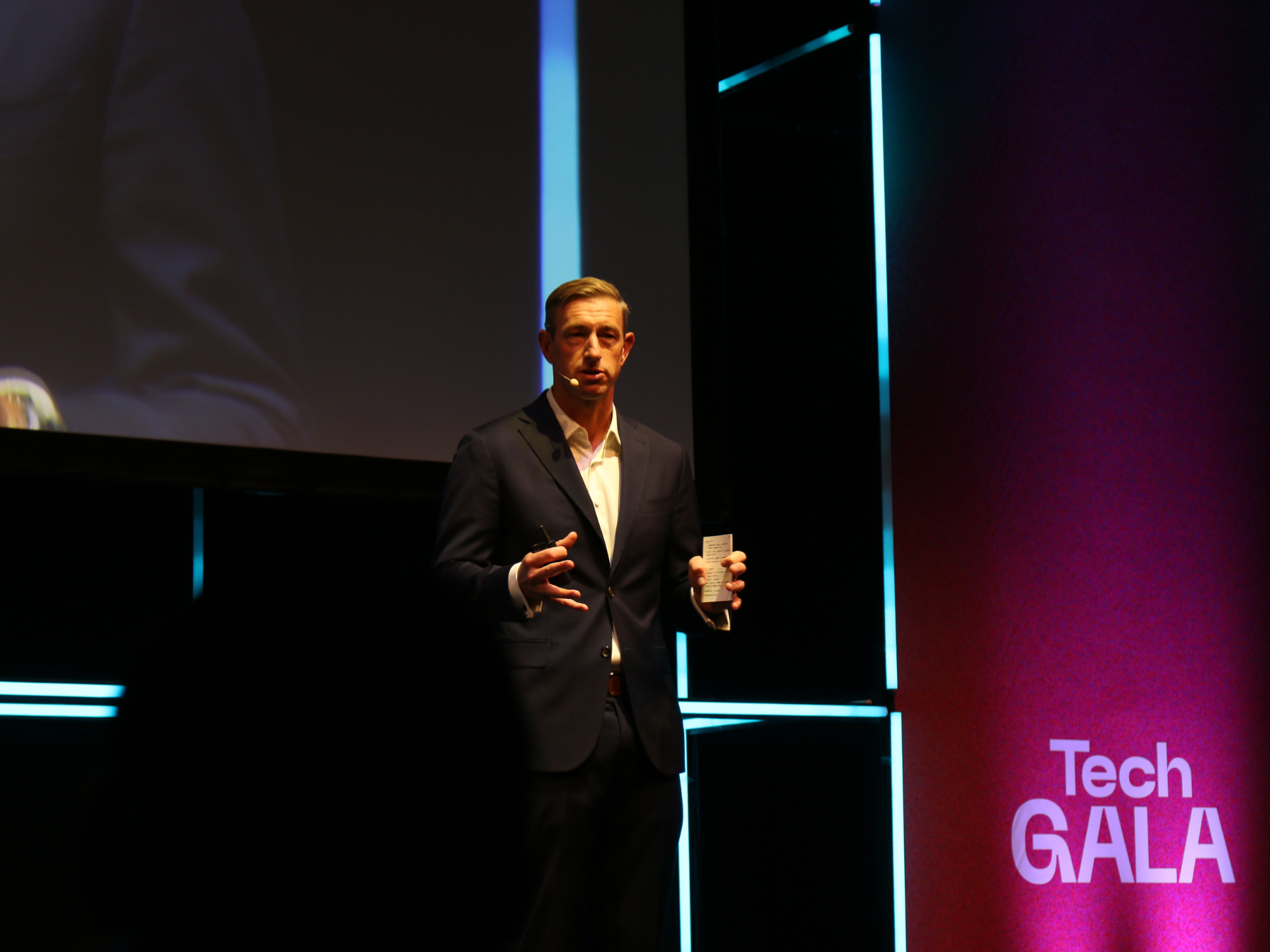 元Uber CEOに聞く「AI時代のリーダーシップ」。共感力、明確な理解が必要に【#TechGALA レポート】 | Business Insider  Japan