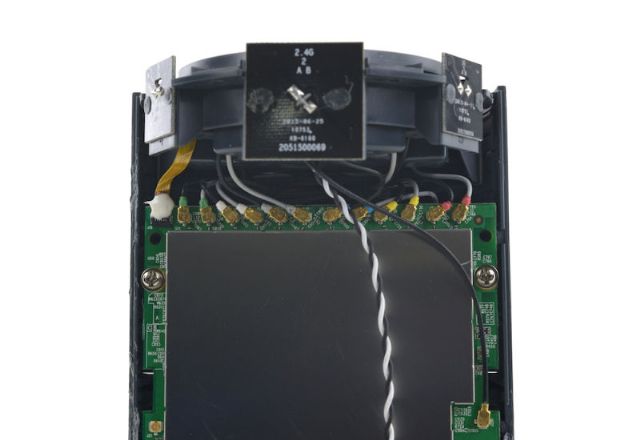 150916_onhubifixit4.jpg