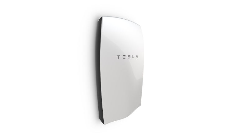 150921teslaau2.jpg