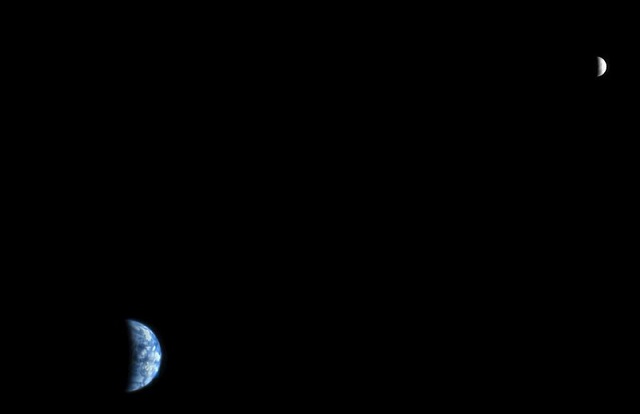 150929earth&moon5.jpg