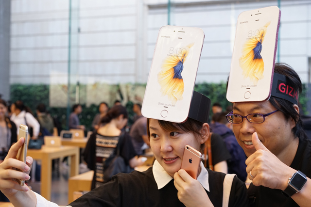 applestore_11.jpg
