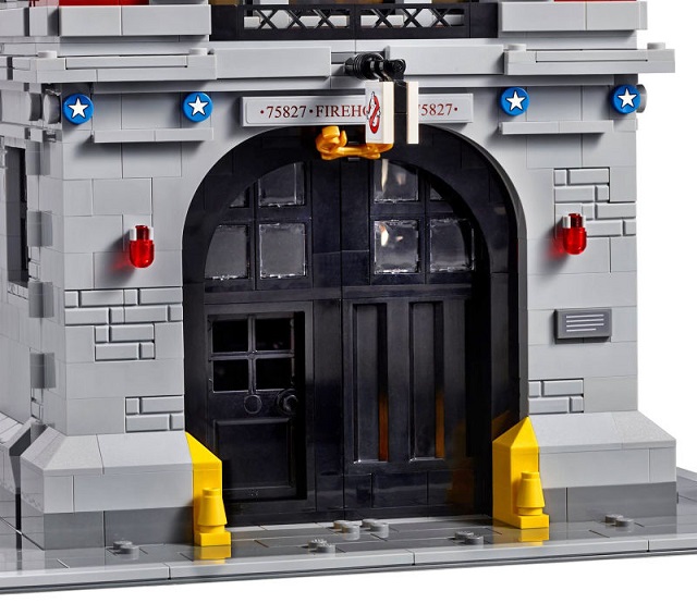 151112_ghostbusters_lego_tower_inside_6.jpg