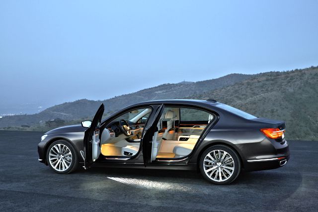 151120_bmw7_014.jpg