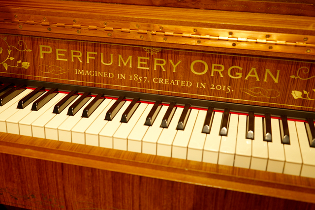 151120perfumeryorgan_2.jpg