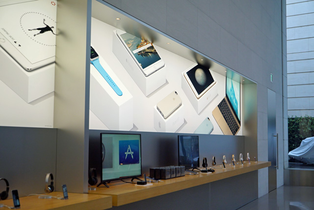 20151130applestore3D03.jpg