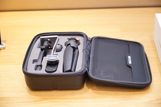 20151130applestore3D13.jpg