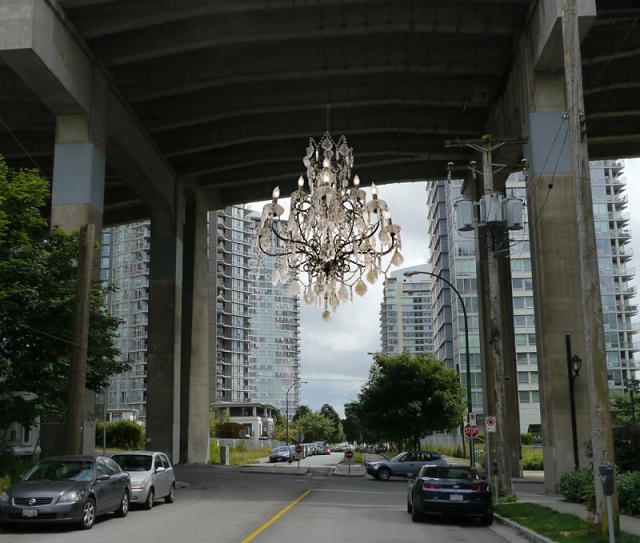 151216chandelier2.jpg