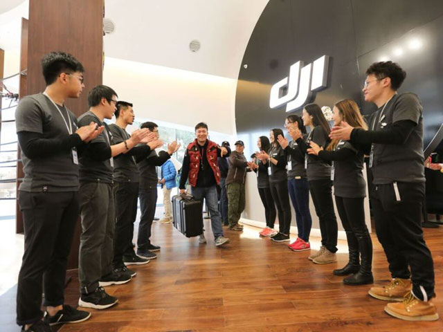 151222djiflagshipstore02.jpg