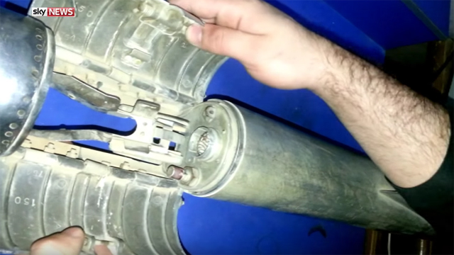 160107is-terror-weapons-lab003.jpg