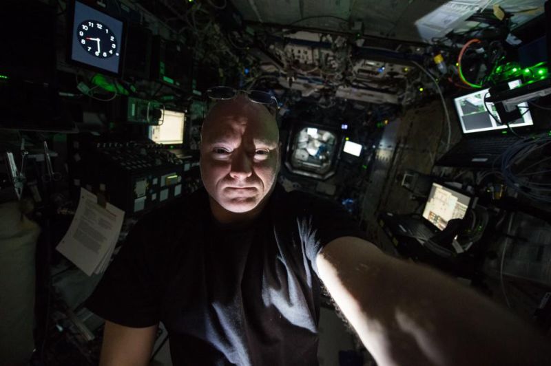 160126scottkelly10.jpg