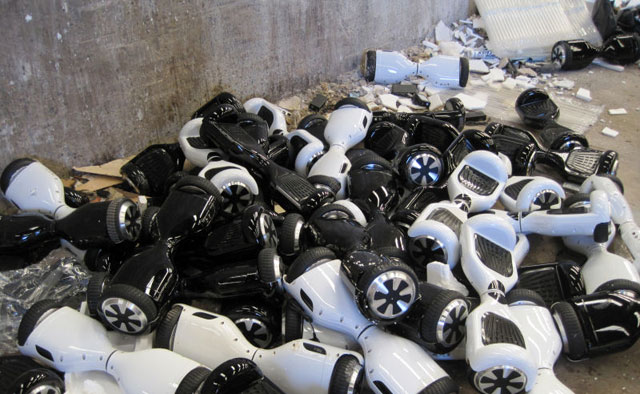 160226pilesofhoverboards04.jpg