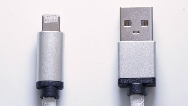 160301_lightning_musb_cable_3.jpg