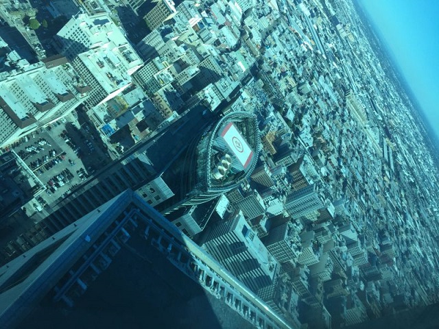 2160322_skyslide_2.jpg