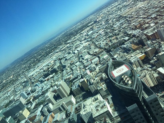 2160322_skyslide_building_1.jpg