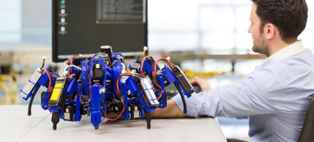160421siemensrobot2.jpg