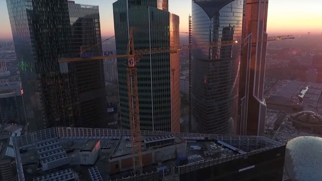 160427cranehanging3.jpg