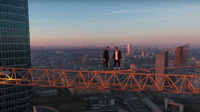 160427cranehanging6.jpg