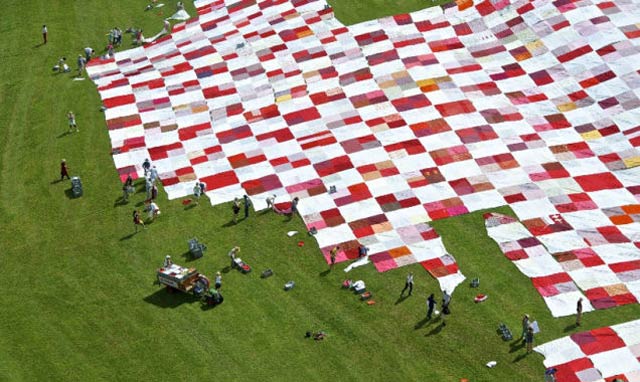 160428theworldsbiggestpicnicsheet05.jpg