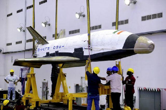 20160511_india_shuttle3.jpg