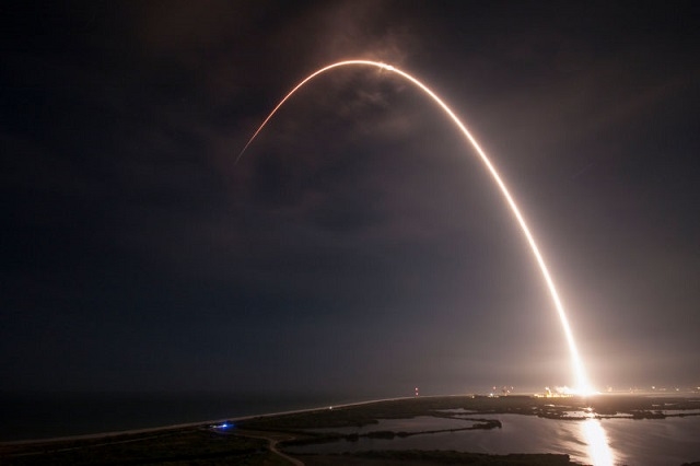 ロケットの打ち上げ軌道