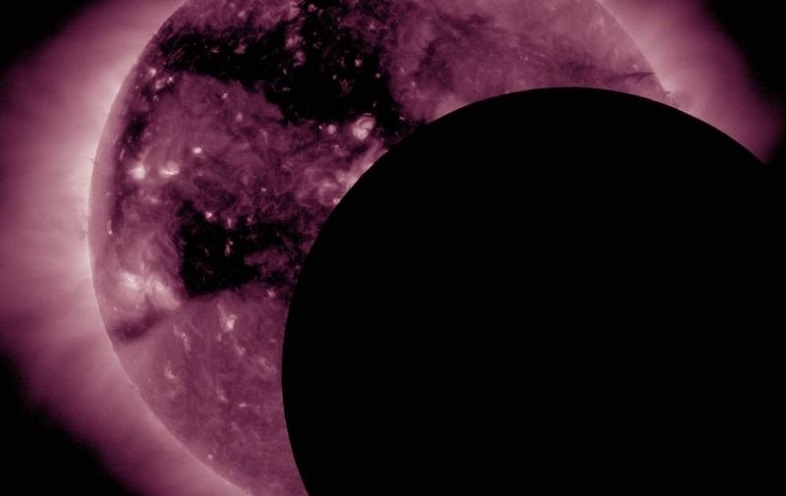 月と太陽