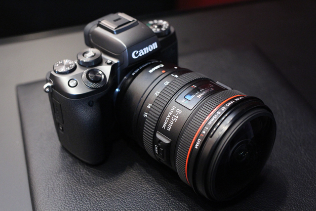 キヤノン「EOS M5」ハンズオン! タッチ&ドラッグAFの衝撃。デジタル一眼レフとの距離を大幅に縮めた8