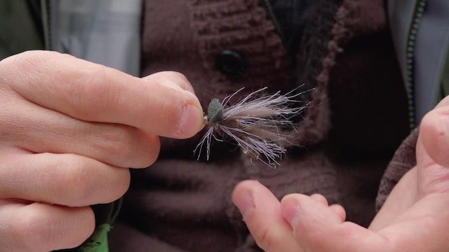 カメラ用品だけで生き延びる謎の動画 3