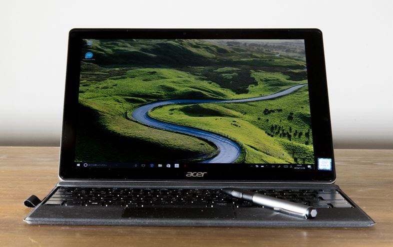 ハイスペックCPU&液冷システムを搭載。Acerの2in1タブレットは例えるならスポーツバイク8