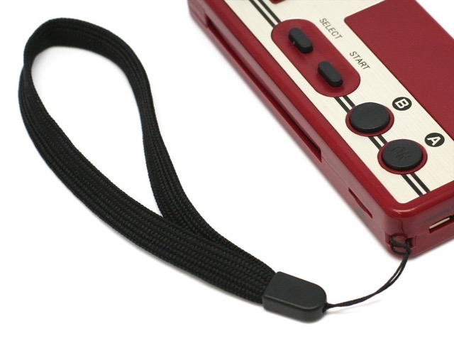 170226RetroControllerBattery-05_640.jpg