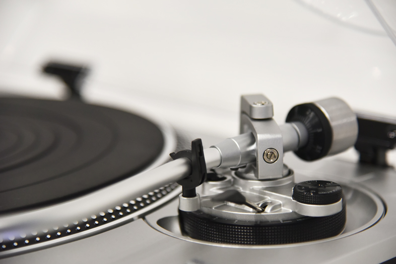新生テクニクスから14万8000円の「SL-1200GR」。買える?買えない?04