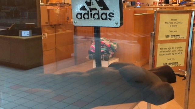 170414_oakhollowmall_adidasfuneral.jpg