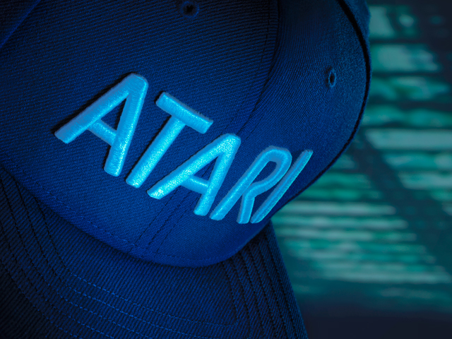 170725ktatarispeakerhat04.jpg