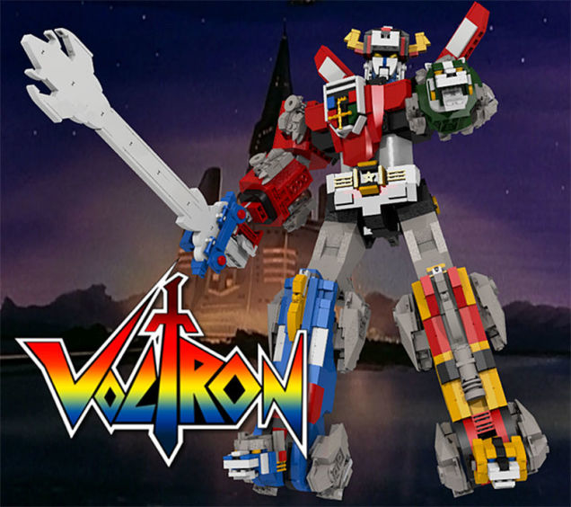 170804legovoltron2.jpg