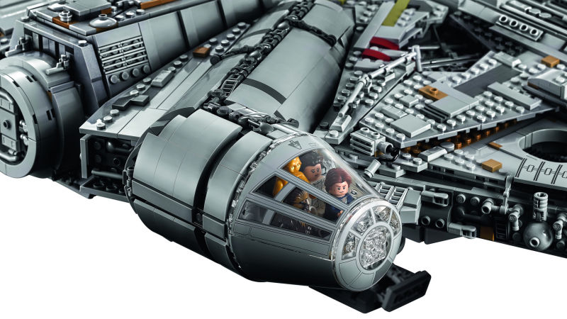 170901legomillenniumfalcon7
