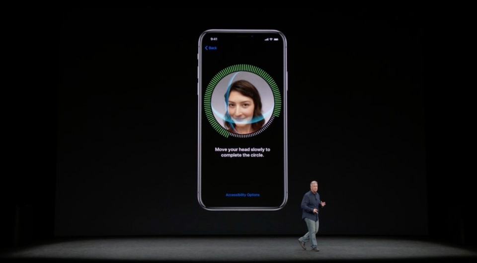 ホームボタンレスiPhone Xのロック解除は顔認証「Face ID