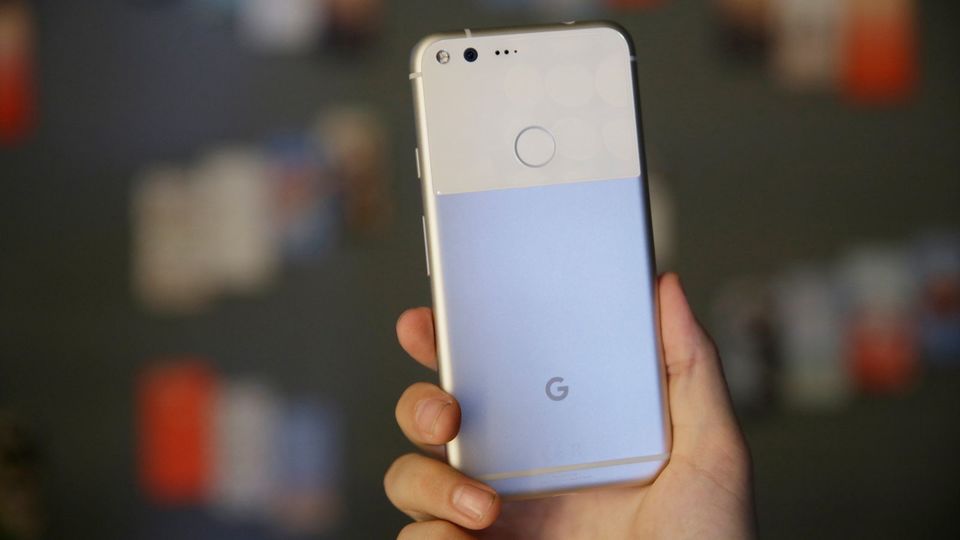 170921_google_signs_agreement_with_htc