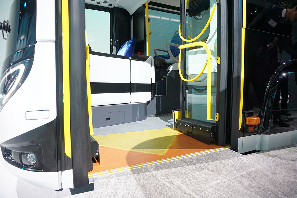 bus4