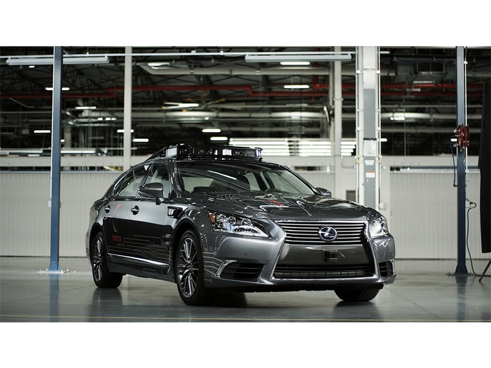 技術力の結集 ミニマムなセンサー類を装備したトヨタの自動運転車 Platform 3 0 ギズモード ジャパン