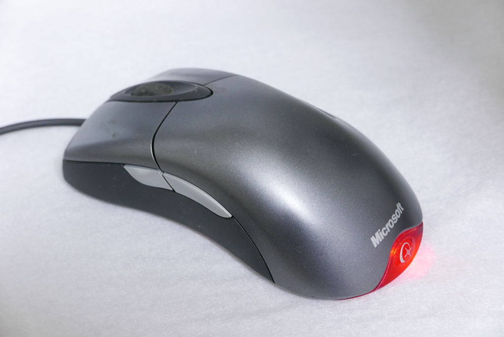 0111Microsoft_Intellimouse-05