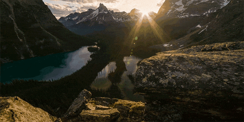 なぜだか涙が流れそう。雪に覆われていないカナダの大自然をタイムラプスで